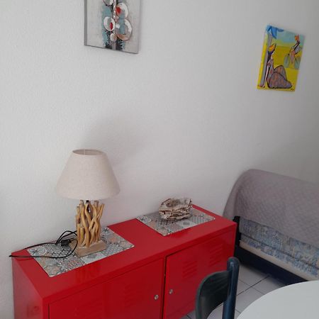 Appartement T2 Ocean Location Avec Terrasse Et Parking 200 M De La Plage Мольез-е-Маа Экстерьер фото